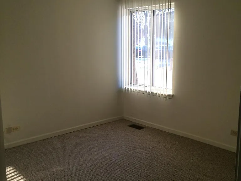 5807 Oakwood Dr #B — Photo 3