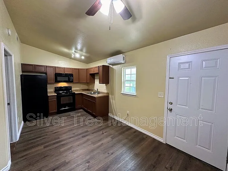 358 Brighton Oaks Dr #2 — Photo 2