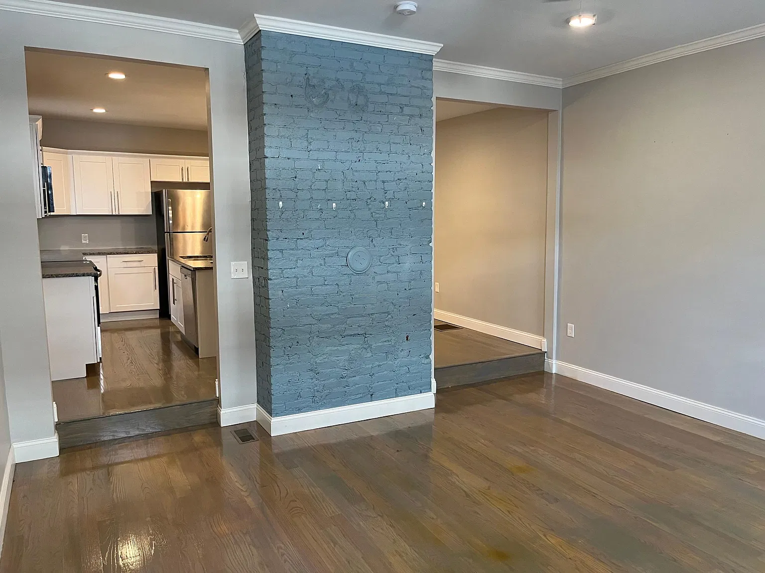 618 Washington Ave — Photo 3