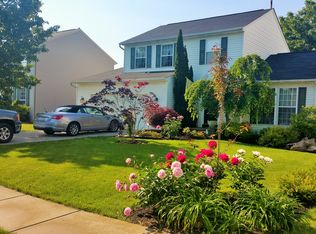 1539 Evergreen Dr, Lake View, NY 14085