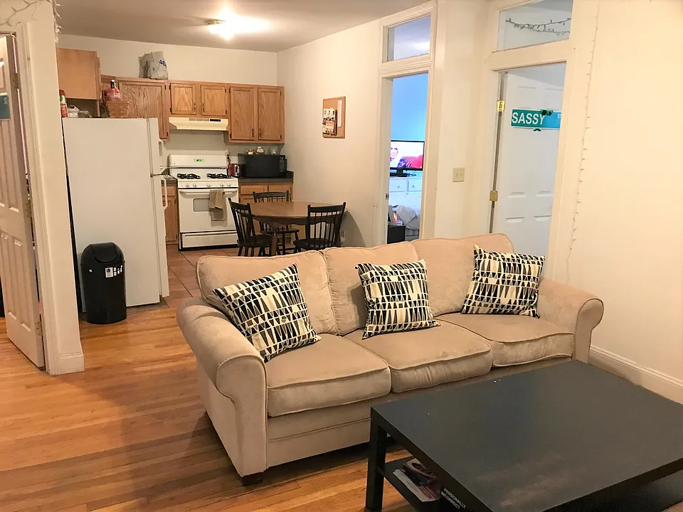 23 Egremont Rd #4