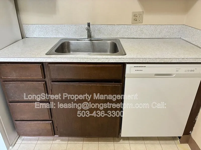 1 bed, 1.0 bath, 565 sqft, $1,295 — Photo 3