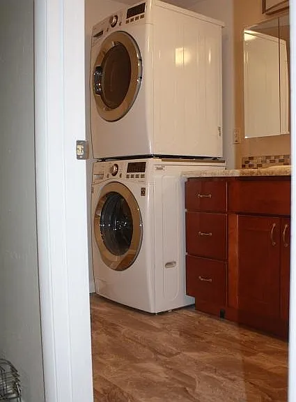 Washer & Dryer
