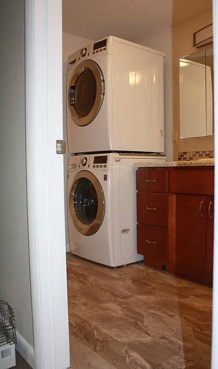 Washer & Dryer