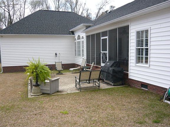 5th image of 3175 Jackson Dr