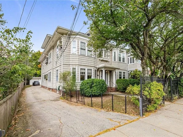 16 Grotto Ave APT 4, Providence, RI 02906