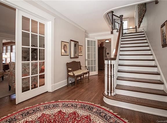 4th image of 444 W End Ave