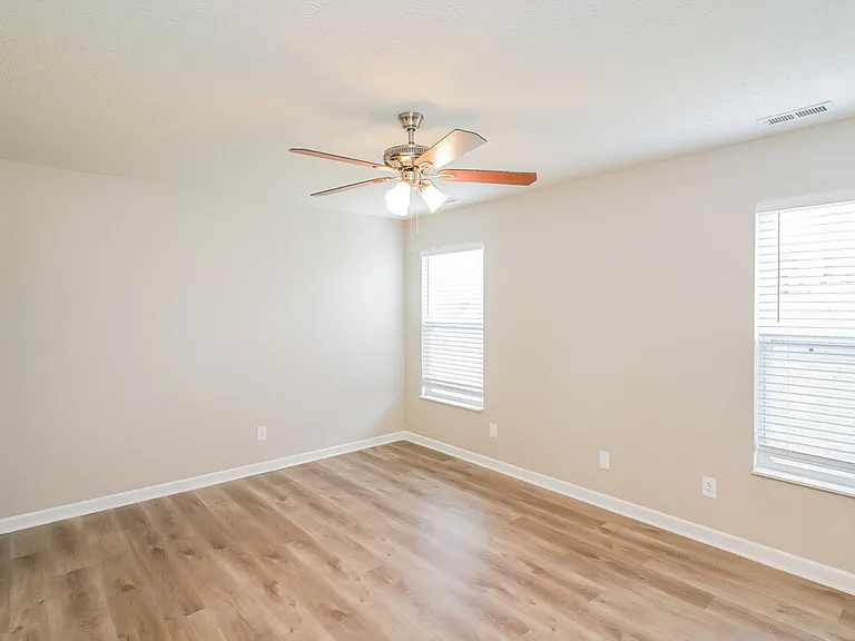 123 Ivy Hill Ln — Photo 11