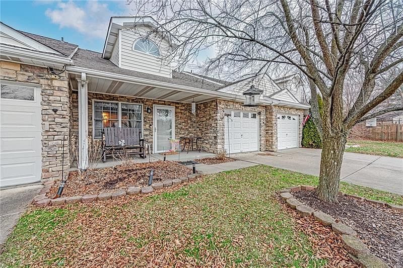 127 Cambria Hill Dr E, Tarentum, PA 15084 | Zillow