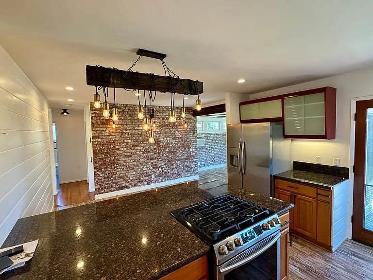 6279 Dixie Dr — Photo 6
