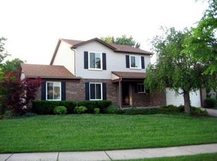 24500 Riverview Ln, Novi, MI 48374