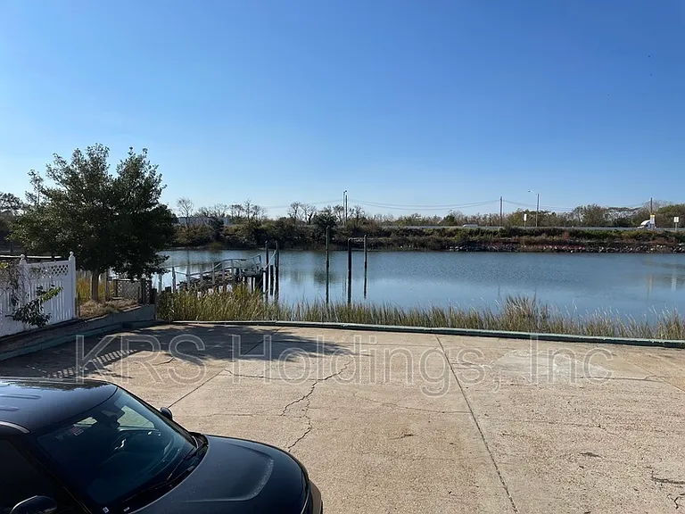 611 W Ocean View Ave #5 — Photo 5