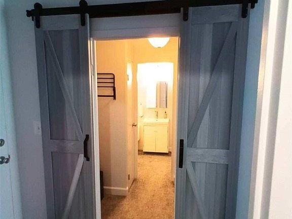 3rd image of 12520 Edgewater Dr APT 302
