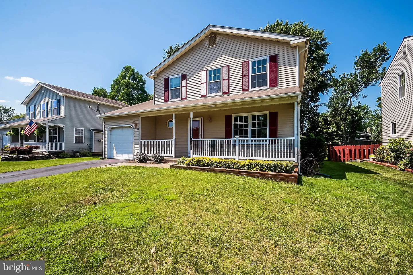 525 Stafford Ave photo 1