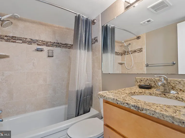 4907 Americana Dr #4907H-202 — Photo 13
