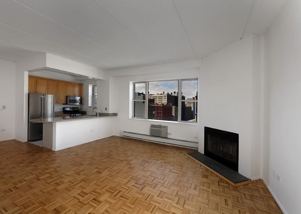 1st image of 301 Elizabeth St Frnt 1