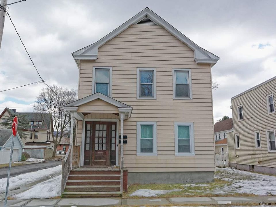 1st image of 105 4th St