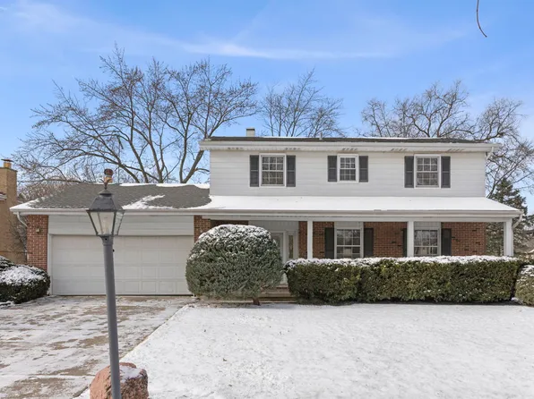 1970 Sheffield Ln, Wheaton, IL 60189