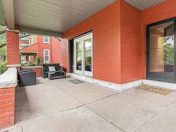 2nd image of 3627 Wyandotte St APT 1
