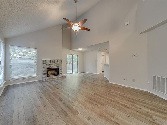 5th image of 1693 Prescott Cir