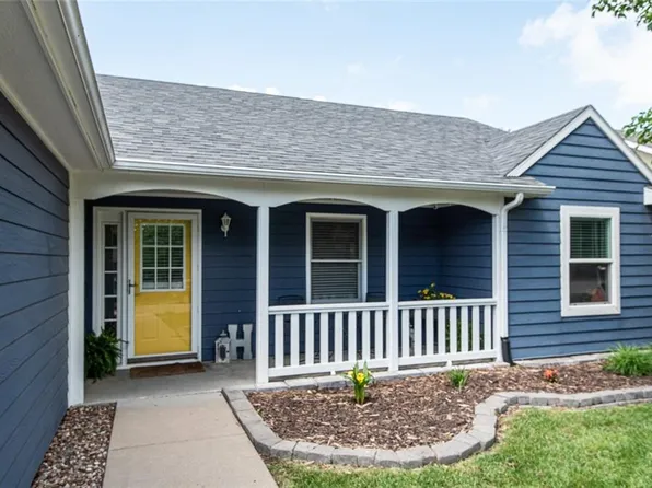 2520 Alister Dr, Lawrence, KS 66049