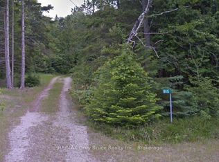 915 3rd Ave N, South Bruce Peninsula, ON N0H 2G0