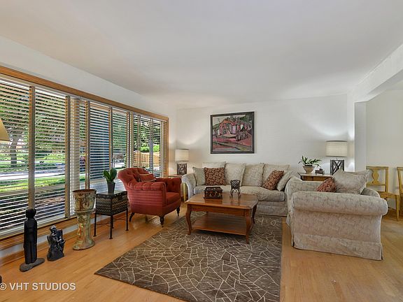 4th image of 9707 Kedvale Ave