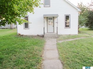 403 Eldon St, Talmage, NE 68448