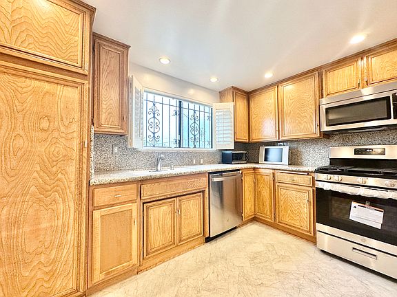 3rd image of 9165 Alcott St #101A