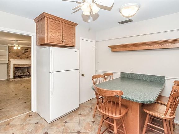 4th image of 5359 Dogwood Ct