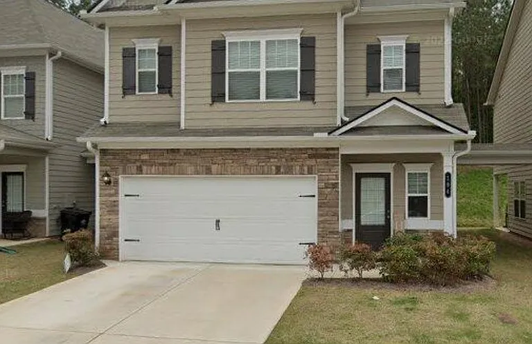 194 Bryon Ln — Photo 1