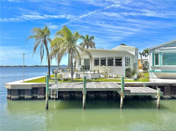 1131 Nettles Blvd, Jensen Beach, FL 34957