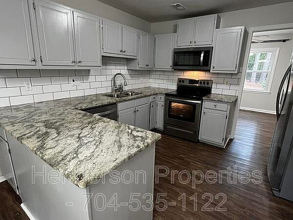 4th image of 7005 Stoney Ridge Rd