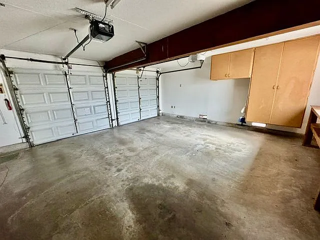 18336 Algiers St — Photo 14