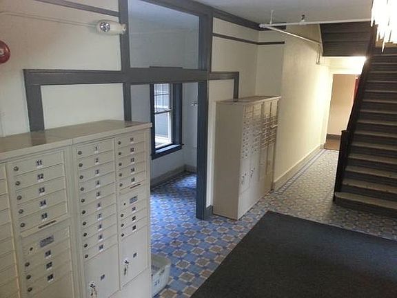 3rd image of 6 S Lake Ave APT S14r