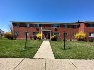 26823 Elm St, Roseville, MI 48066