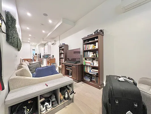 Living room, photo 3
