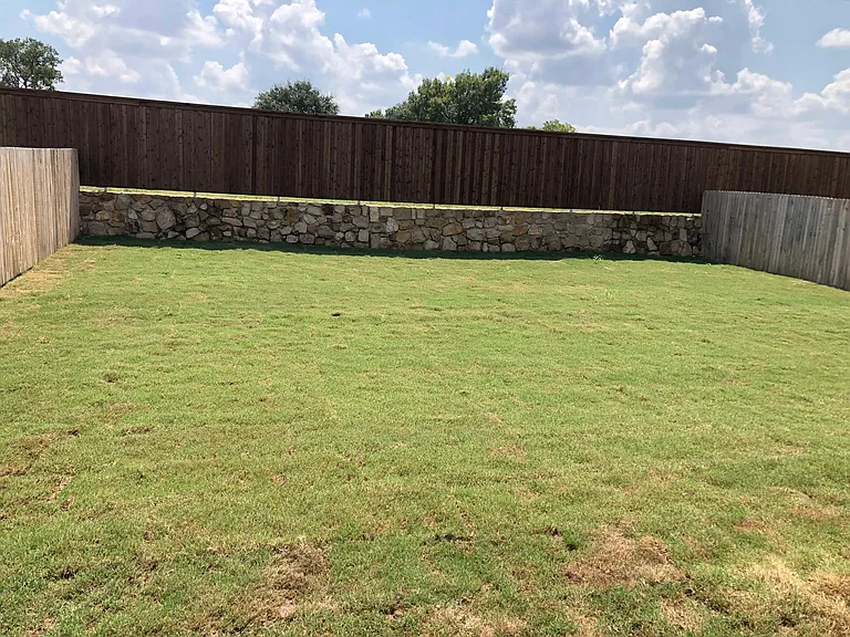 2436 Valley Ln — Photo 13