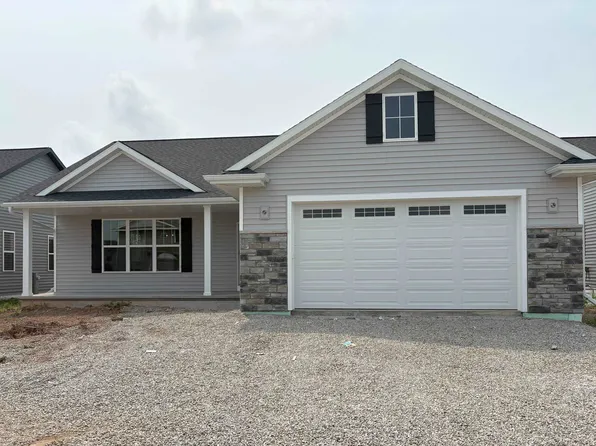 2205 E Golden Gate Dr, Appleton, WI 54913