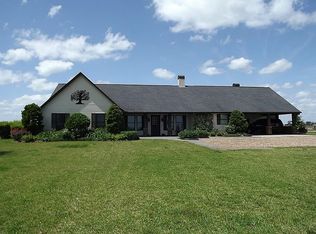 12136 Zamanek Rd, Needville, TX 77461