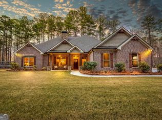 390 Herring Rd, Grayson, GA 30017