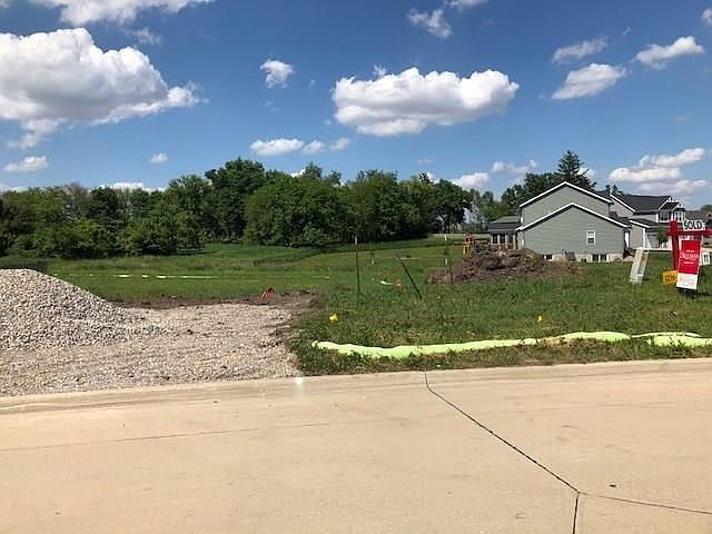 2nd image of 1216 Rolling Glen Dr