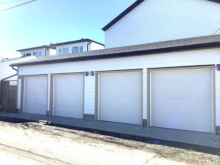 3555R 21st Ave SW — Photo 12