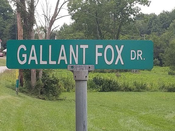 2nd image of 200 Gallant Fox Dr