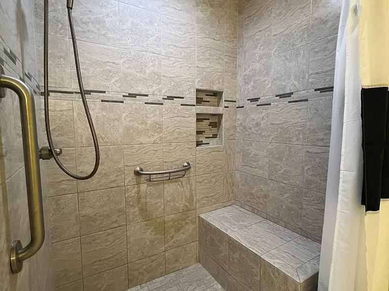 5706 Palmetto Dr — Photo 7