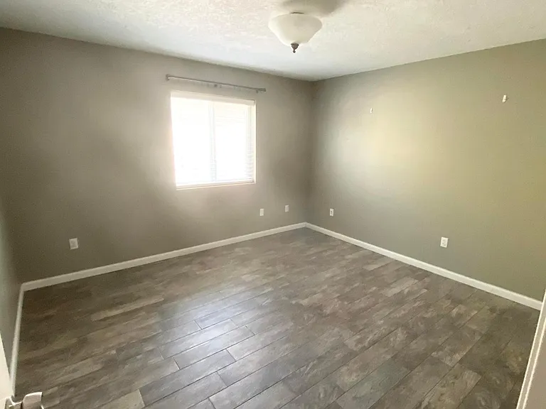 9016 Anacapa Ave NW — Photo 15