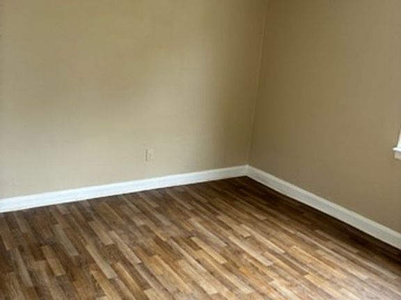 5th image of 3010 Delta St