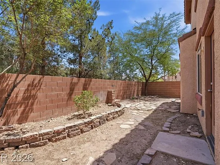 10630 Lessona St — Photo 11