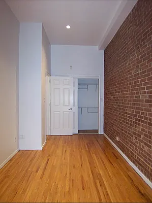 Rented by Oxford Property Group | media 31