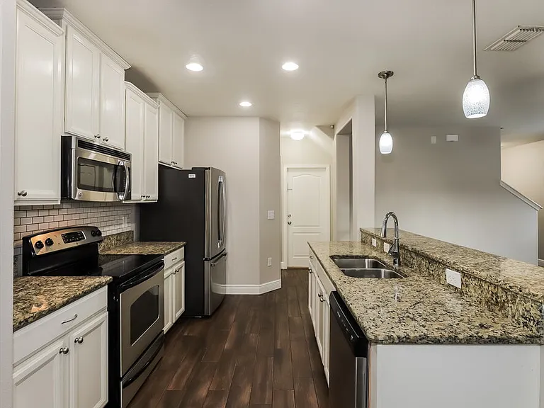 10611 Summer Azure Dr — Photo 9